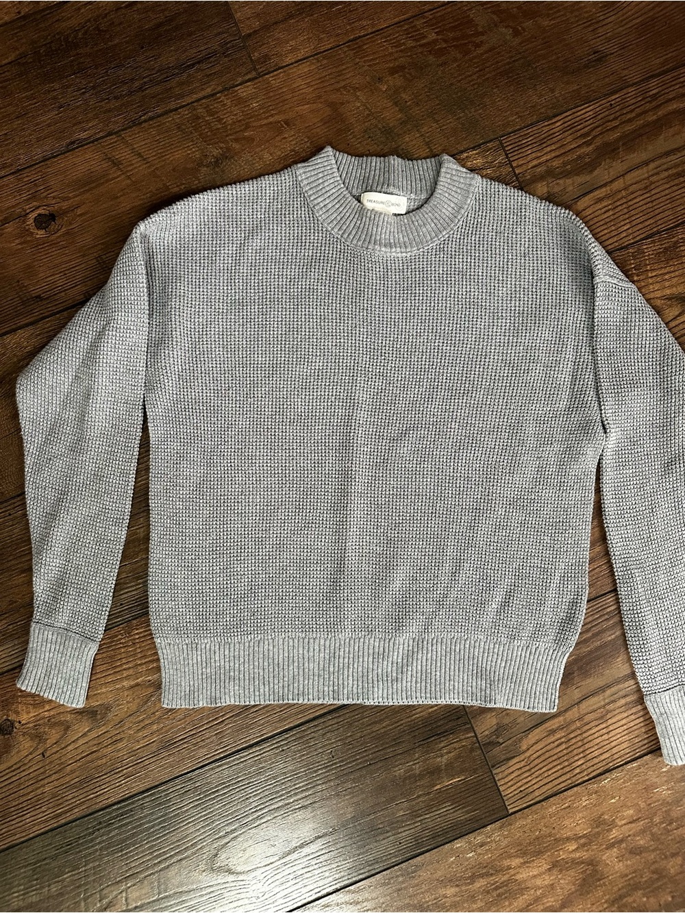 Treasure & Bond Heather Gray Crewneck Knit Sweater